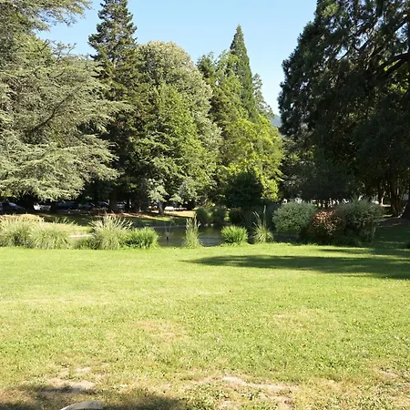 Дом отдыха Le Clos Du Casino Bagneres-de-Luchon